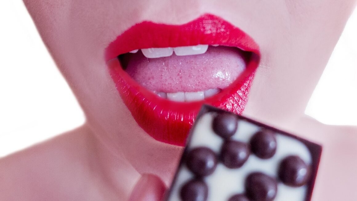 Decoding Enamel Safe Whitening: Efficacy And Sensitivity